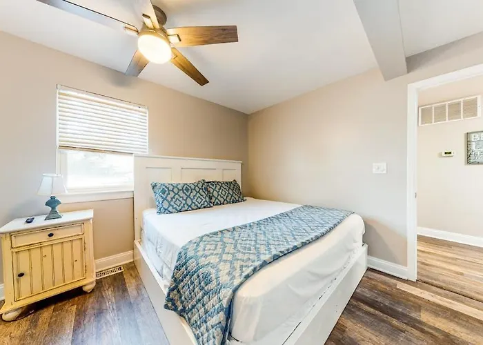 La Vista Bay-112 - 75th St -lower -c Apartment *