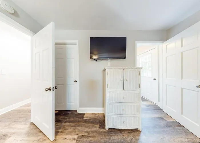 La Vista Bay-112 - 75th St -lower -c * Ocean City