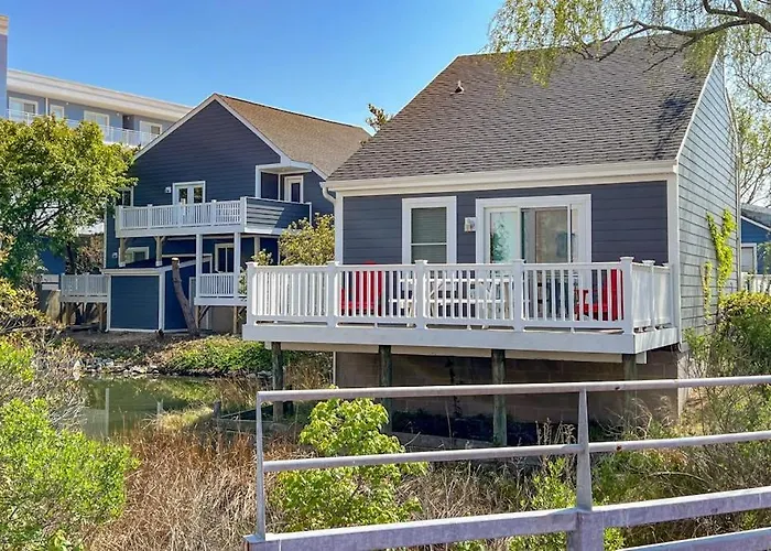 La Vista Bay-112 - 75th St -lower -c Apartment