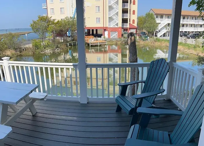 Apartment La Vista Bay-112 - 75th St -lower -c